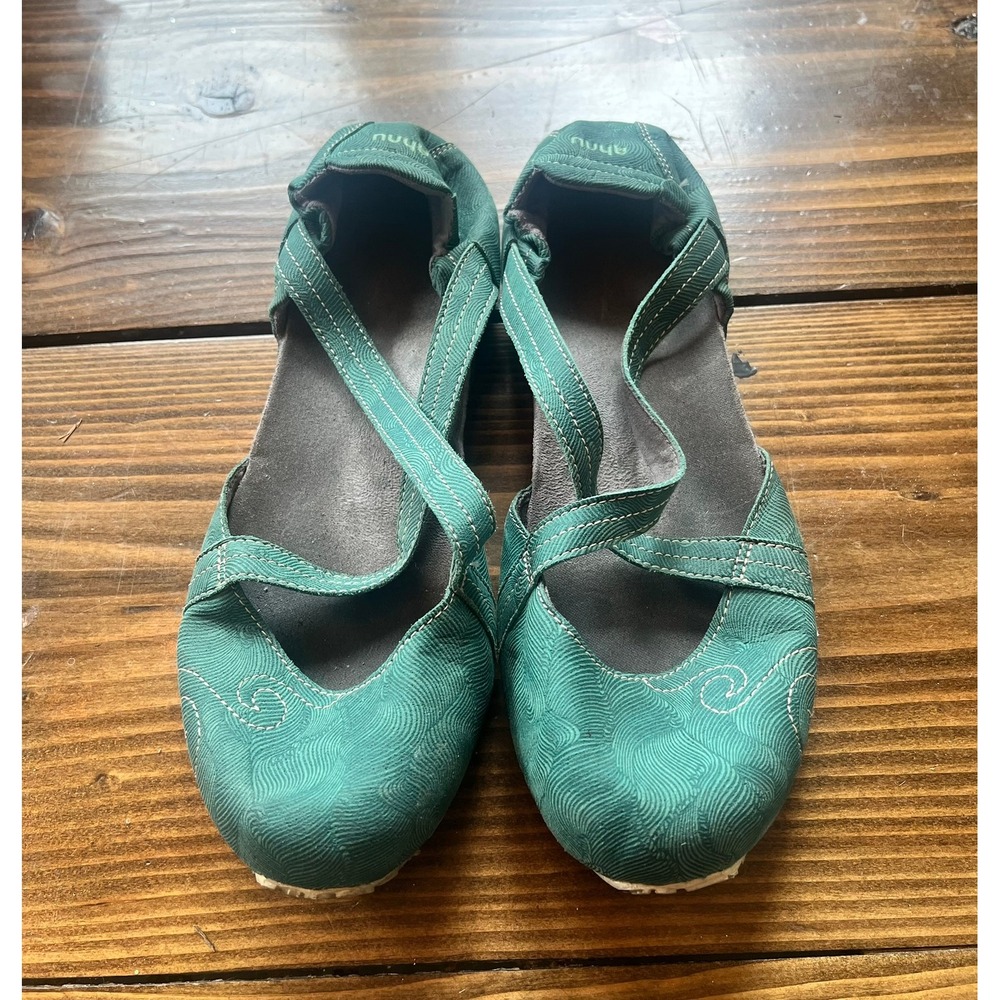 Ahnu Karma Teal Green Embroidered Mary Jane Flats Yoga Shoes Womens Size 7.5